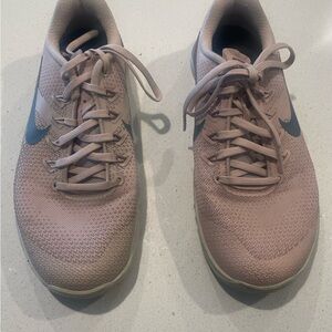 Women size 7.5 Nike metcons used & no box